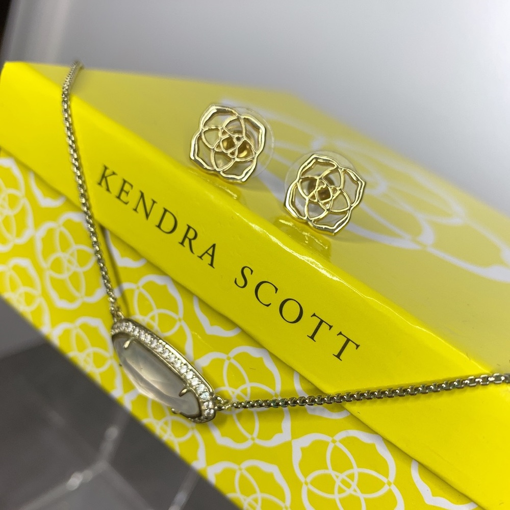 Kendra Scott necklace & studs